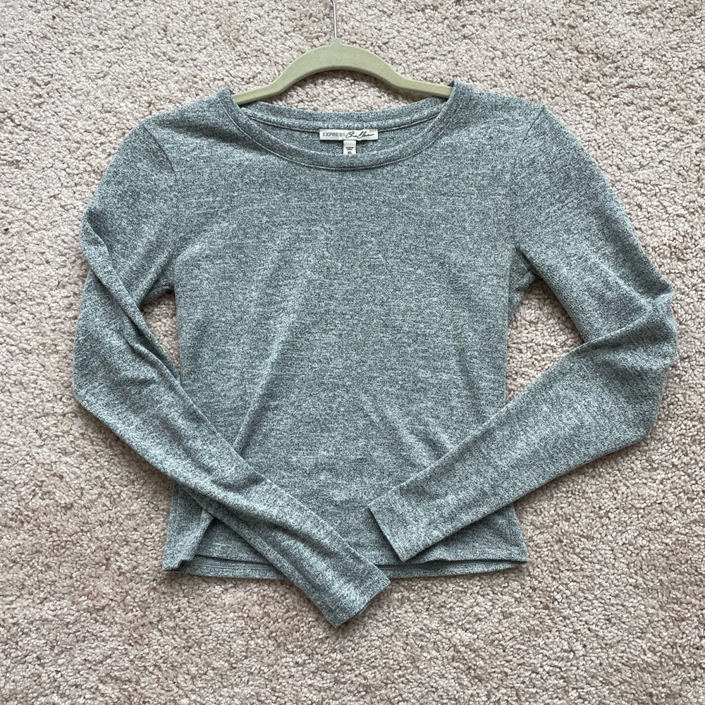Grey long sleeve marled